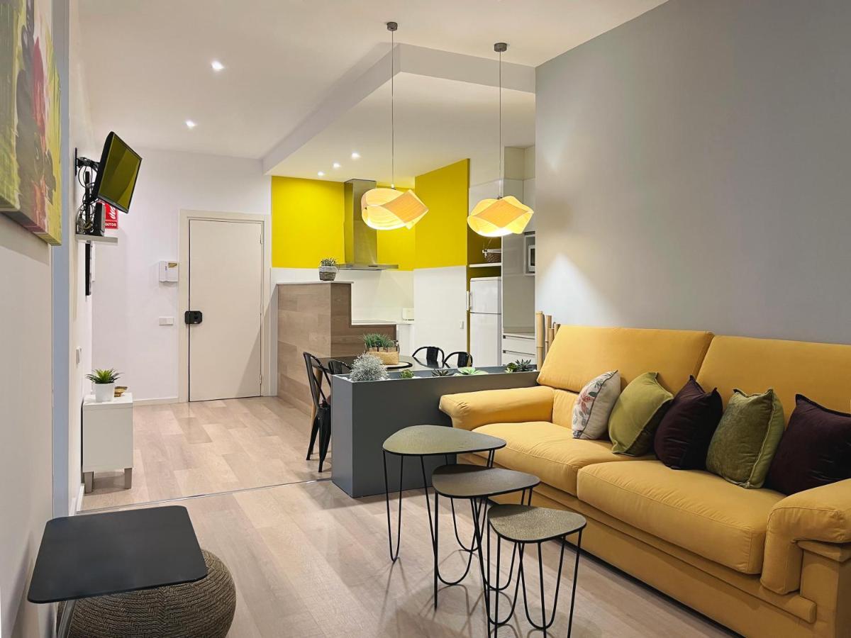 Stay U-Nique Apartments Sants Barcelona Bagian luar foto