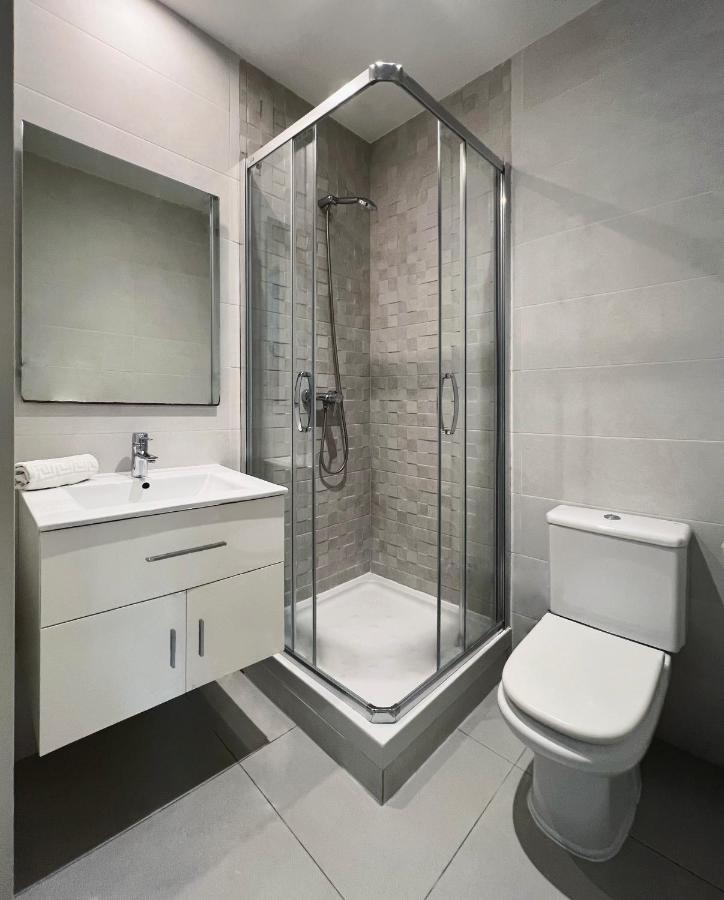 Stay U-Nique Apartments Sants Barcelona Bagian luar foto