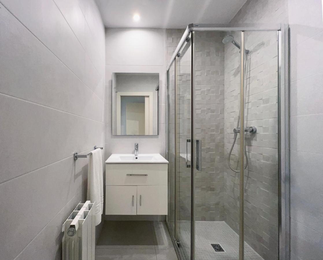 Stay U-Nique Apartments Sants Barcelona Bagian luar foto