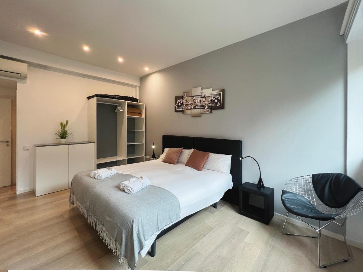 Stay U-Nique Apartments Sants Barcelona Bagian luar foto