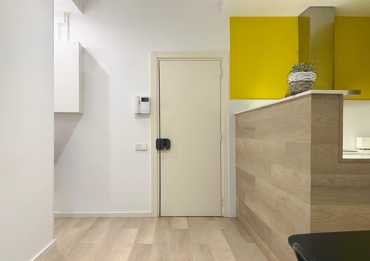 Stay U-Nique Apartments Sants Barcelona Bagian luar foto